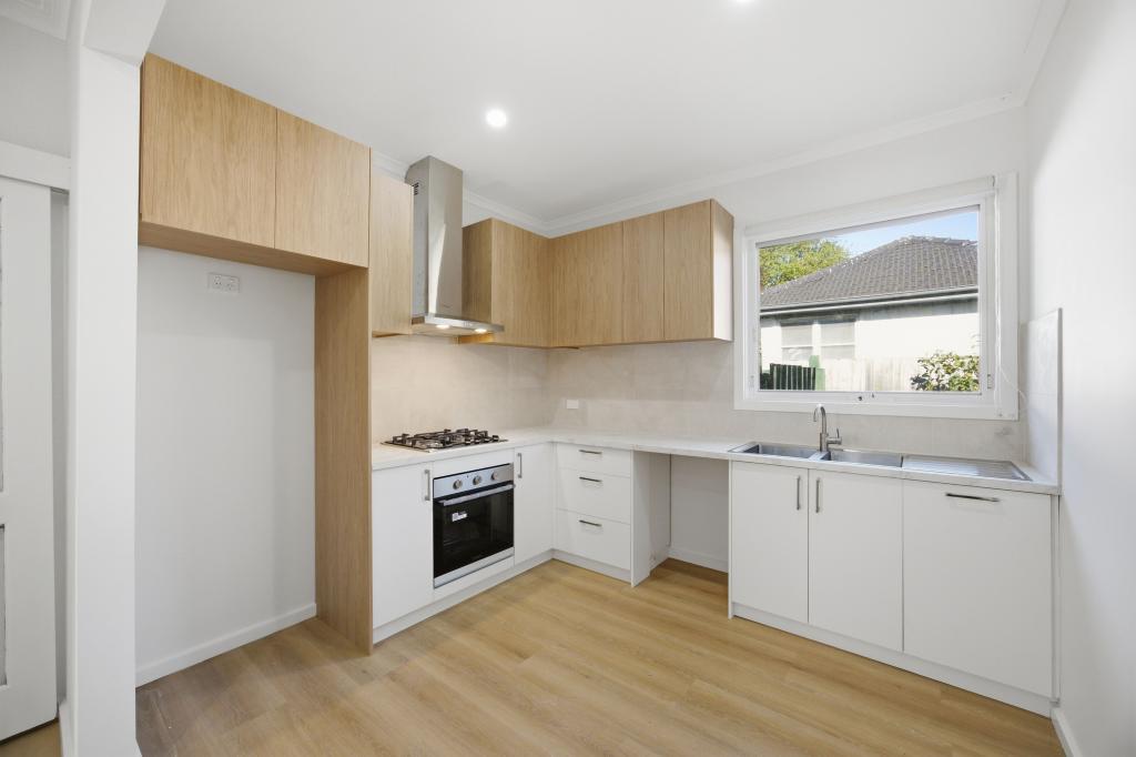 11 Miller Gr, Ringwood East, VIC 3135
