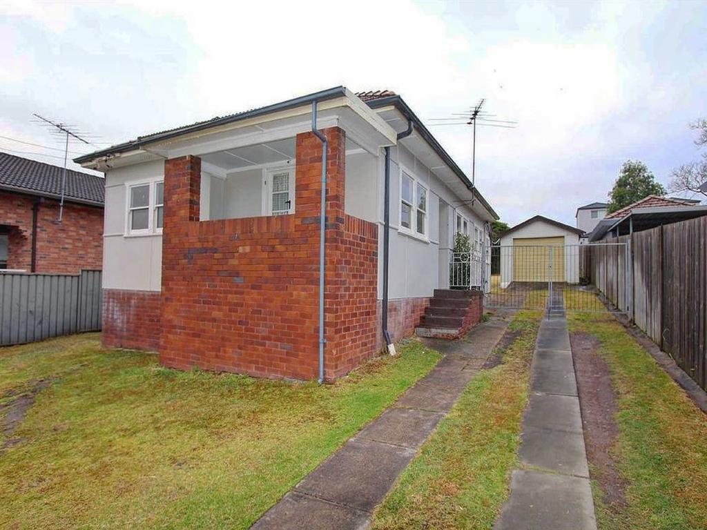 16 Robilliard St, Mays Hill, NSW 2145