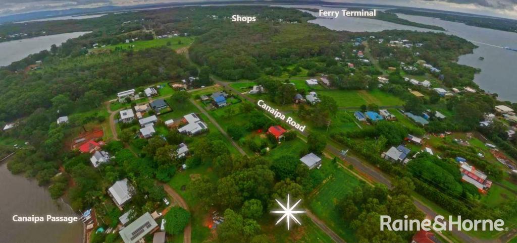 16 Zephyr St, Russell Island, QLD 4184