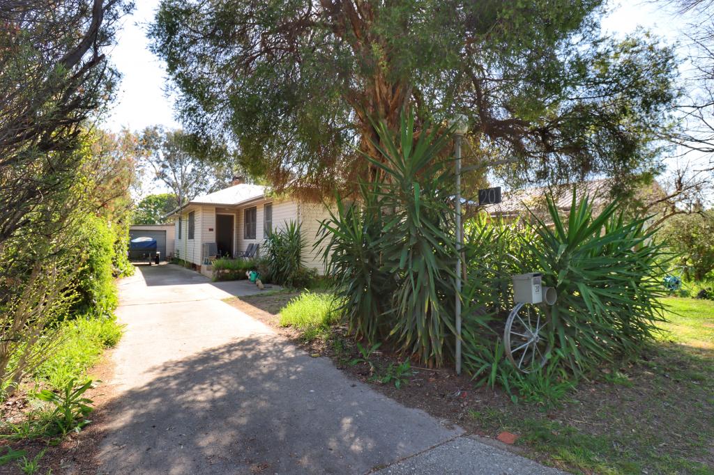 20 Thomas St, Cowra, NSW 2794