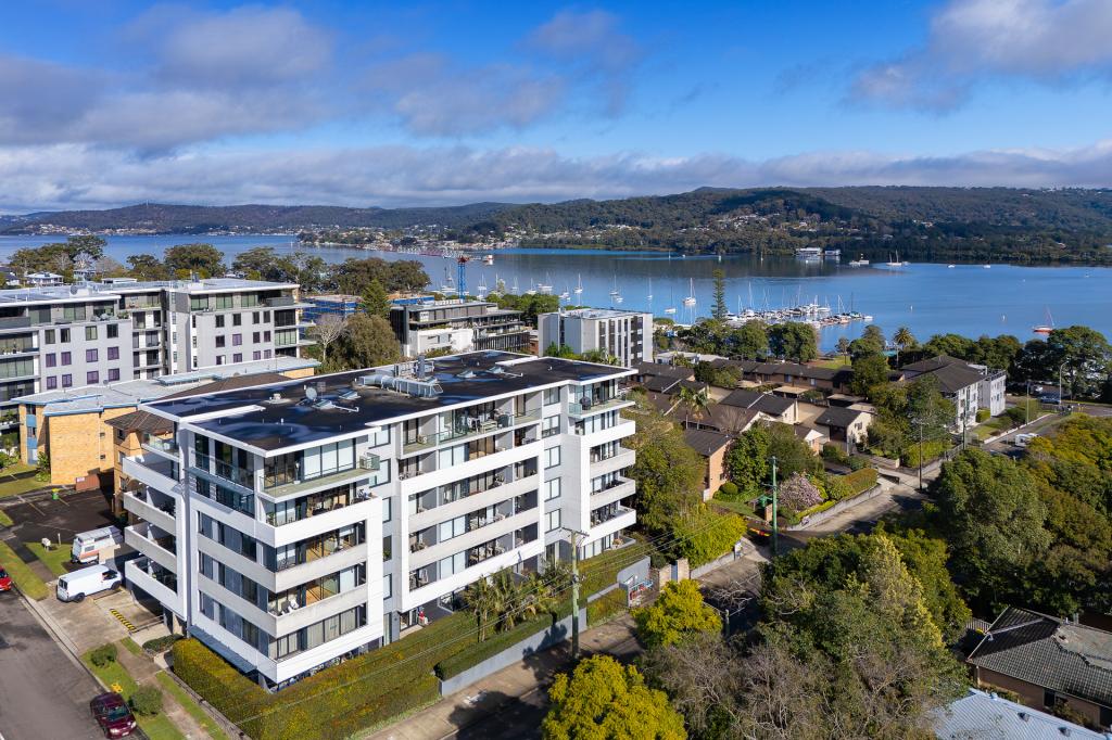 LEVEL 2/201/148A ALBANY ST, POINT FREDERICK, NSW 2250