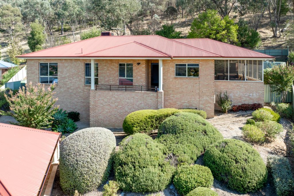 4 Blair Ct, Glenroy, NSW 2640