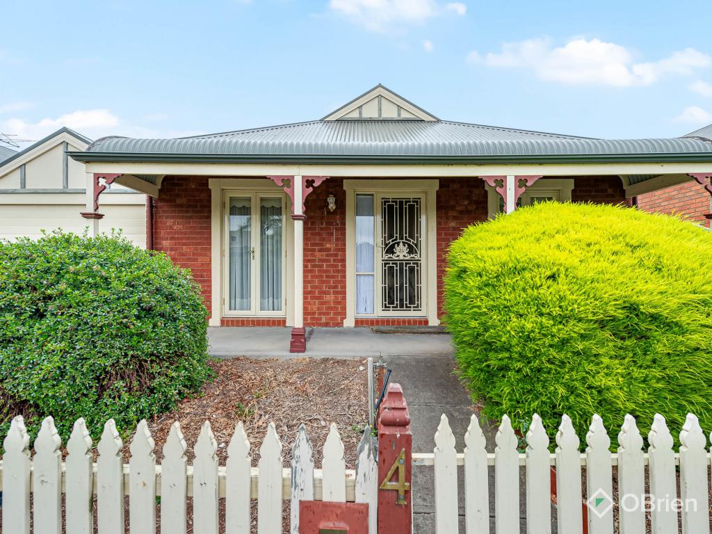 4 Yendon Cl, Caroline Springs, VIC 3023