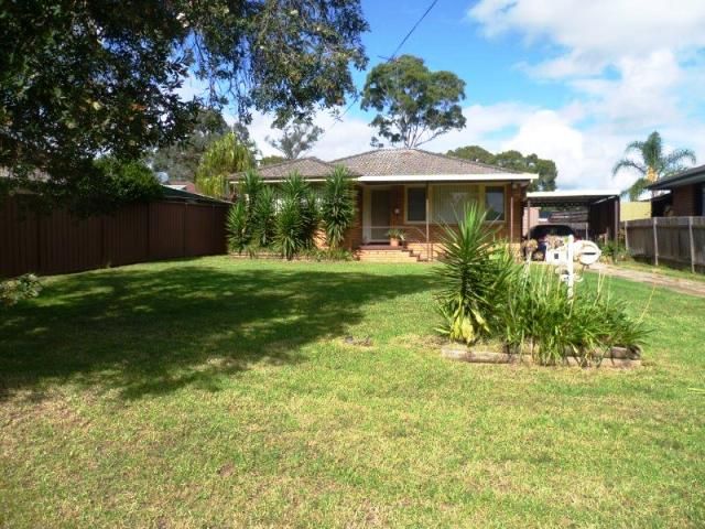 4 Johnson Ave, Camden South, NSW 2570