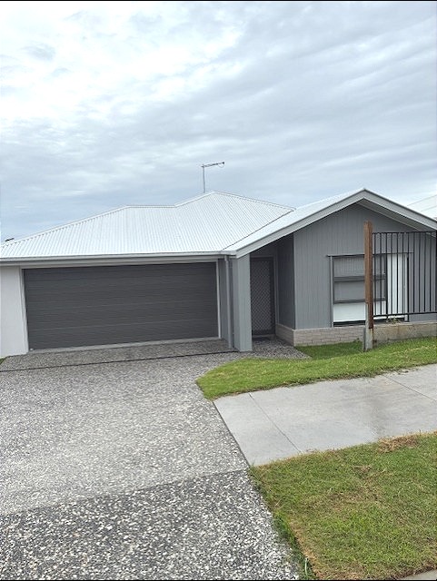 39 Kashmir Cct, Greenbank, QLD 4124