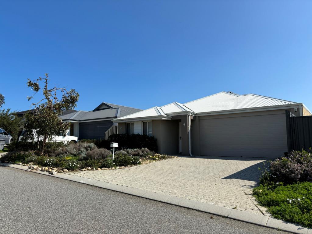 9 Lustre Rd, Eglinton, WA 6034