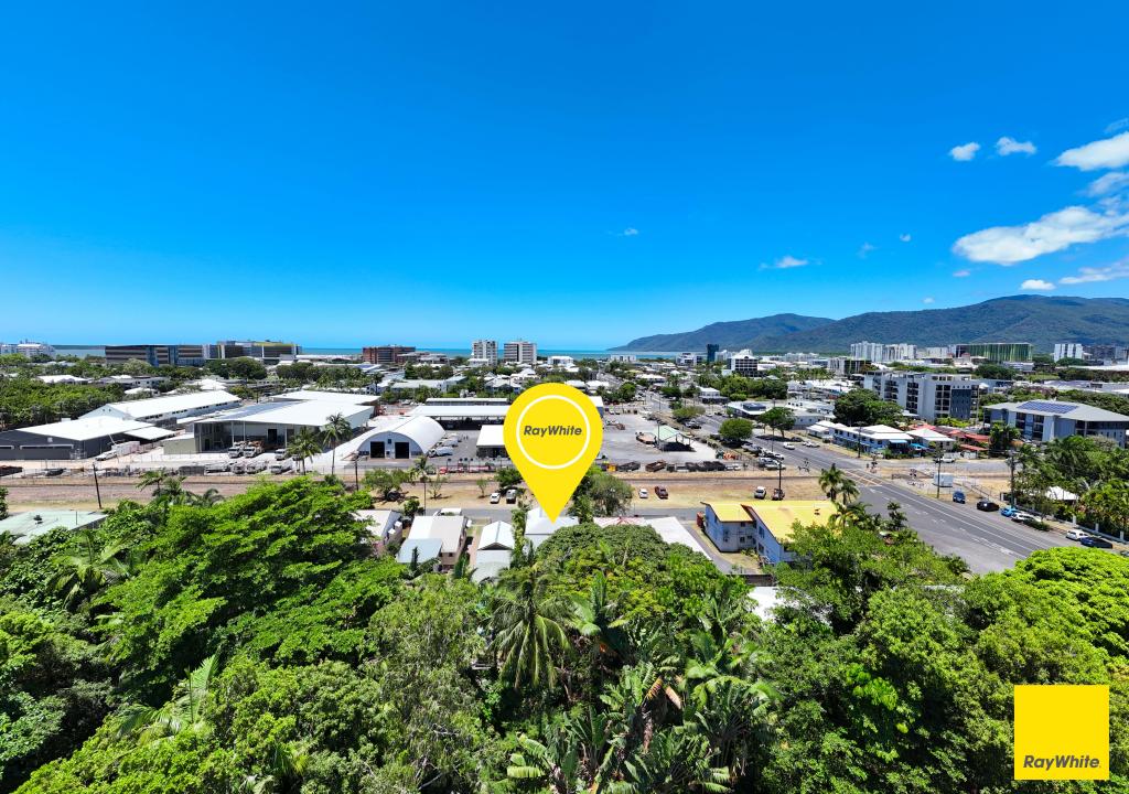 5a Dunn St, Cairns North, QLD 4870