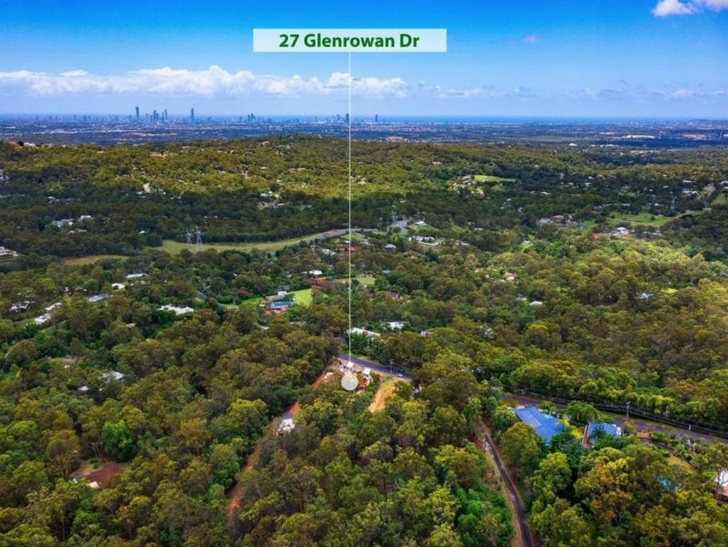 27 Glenrowan Dr, Tallai, QLD 4213