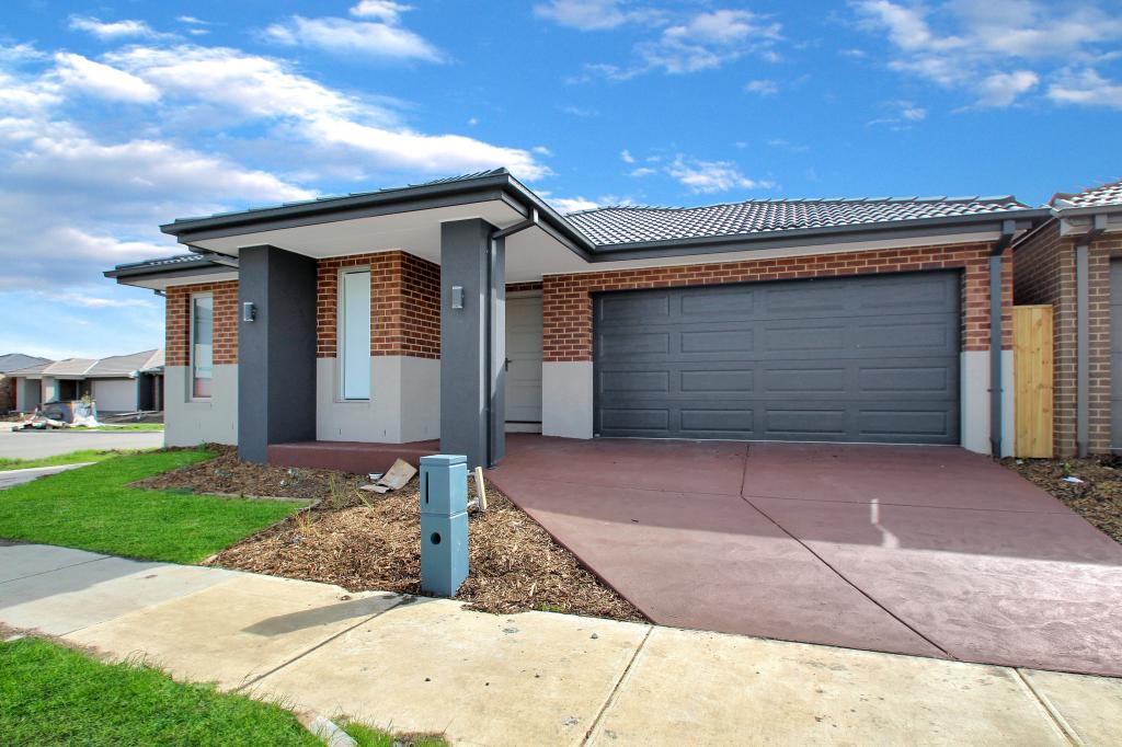 1 Spectrolite Way, Cranbourne East, VIC 3977