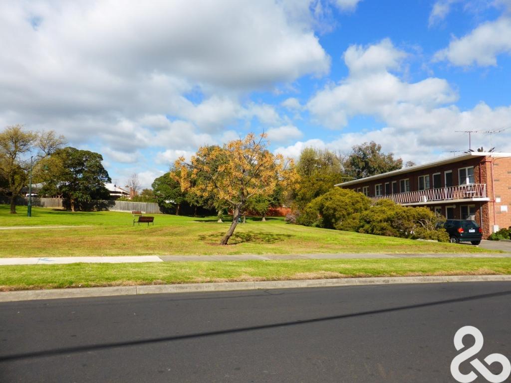 1/28 Milton Cres, Preston, VIC 3072