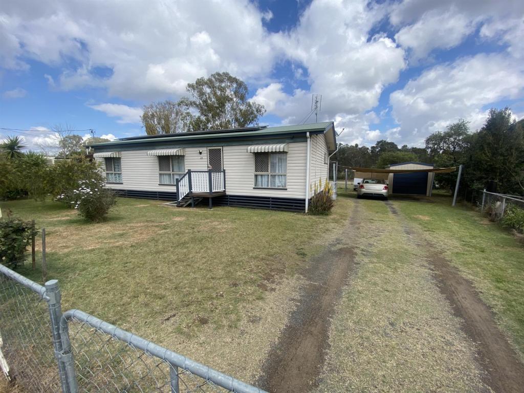 23 Fairway Dr, Nanango, QLD 4615