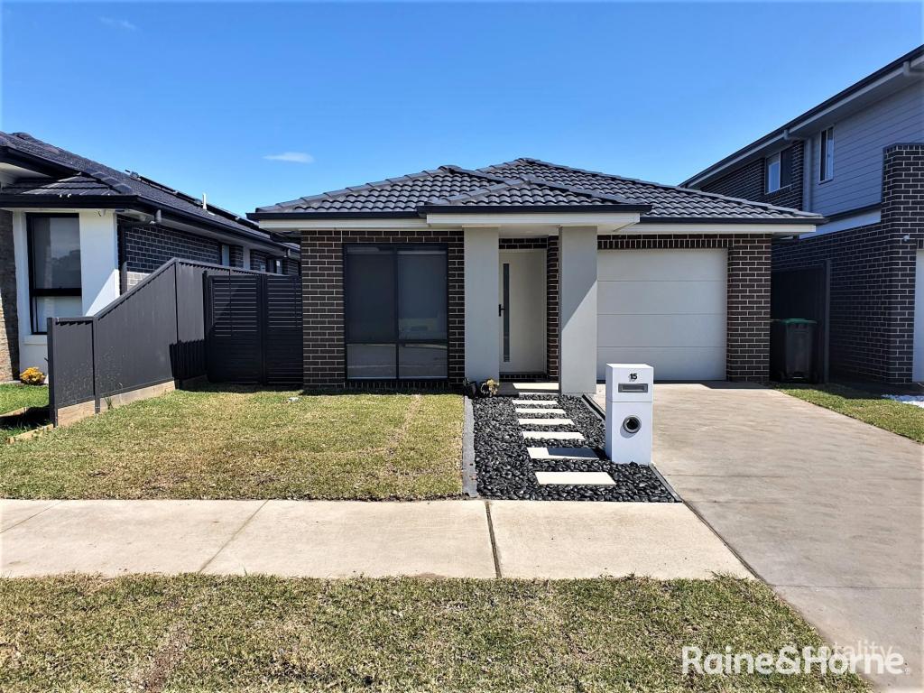 15 Glory Loop, Catherine Field, NSW 2557