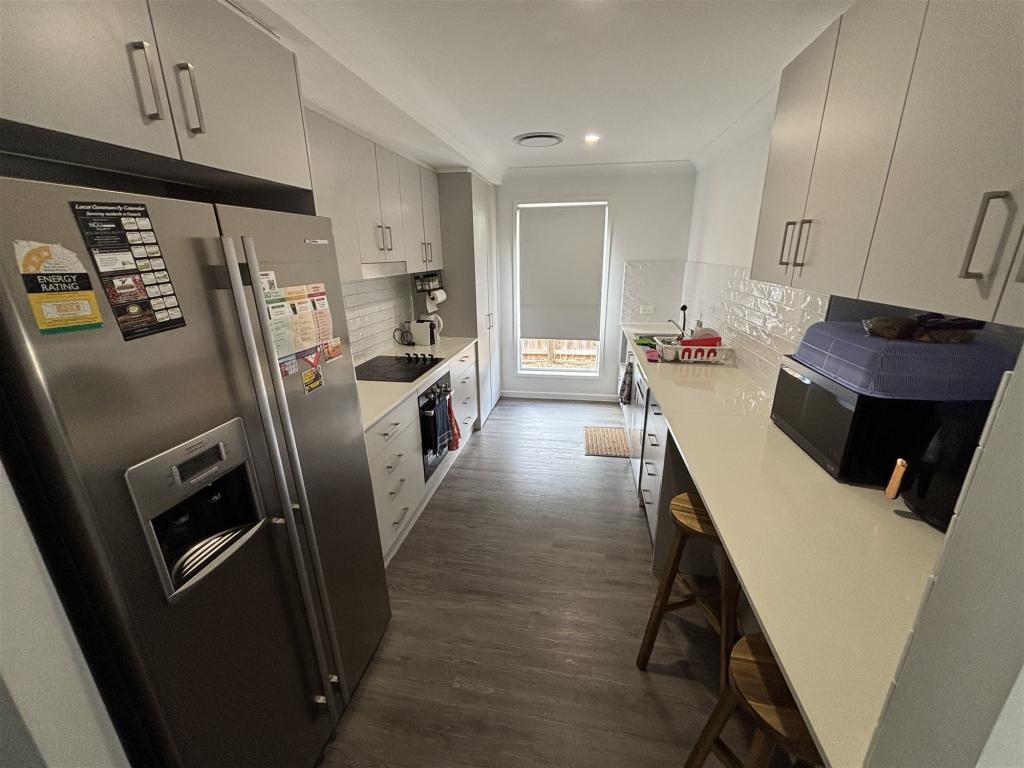 377 Binnies Rd, Deebing Heights, QLD 4306