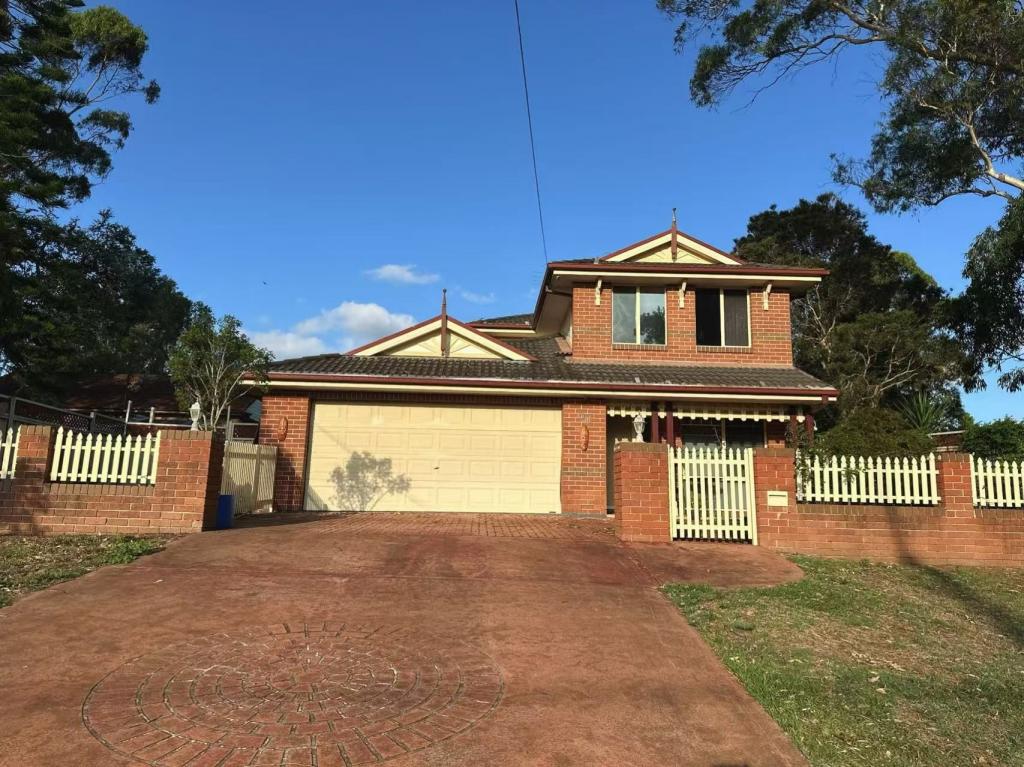 60 Jacques Ave, Peakhurst, NSW 2210