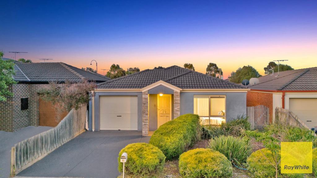 52 FINCHLEY PARK CRES, TARNEIT, VIC 3029