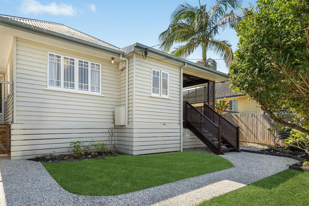 63 Lancelot St, Tennyson, QLD 4105