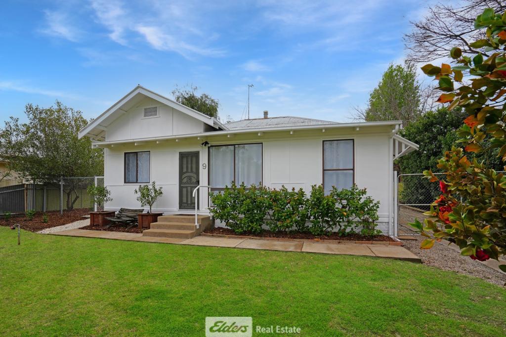 9 Carrathool St, Griffith, NSW 2680