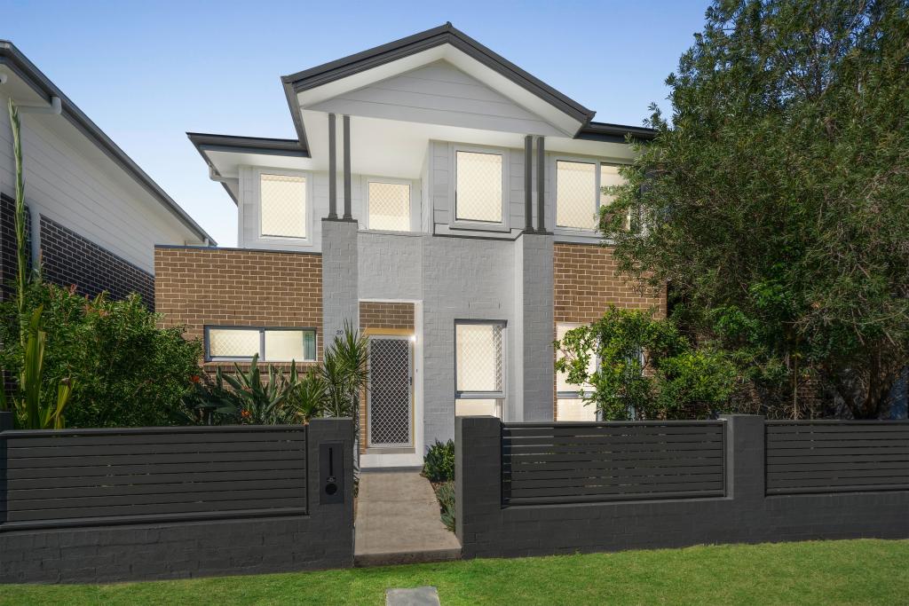 20 Lakeside Pde, Jordan Springs, NSW 2747