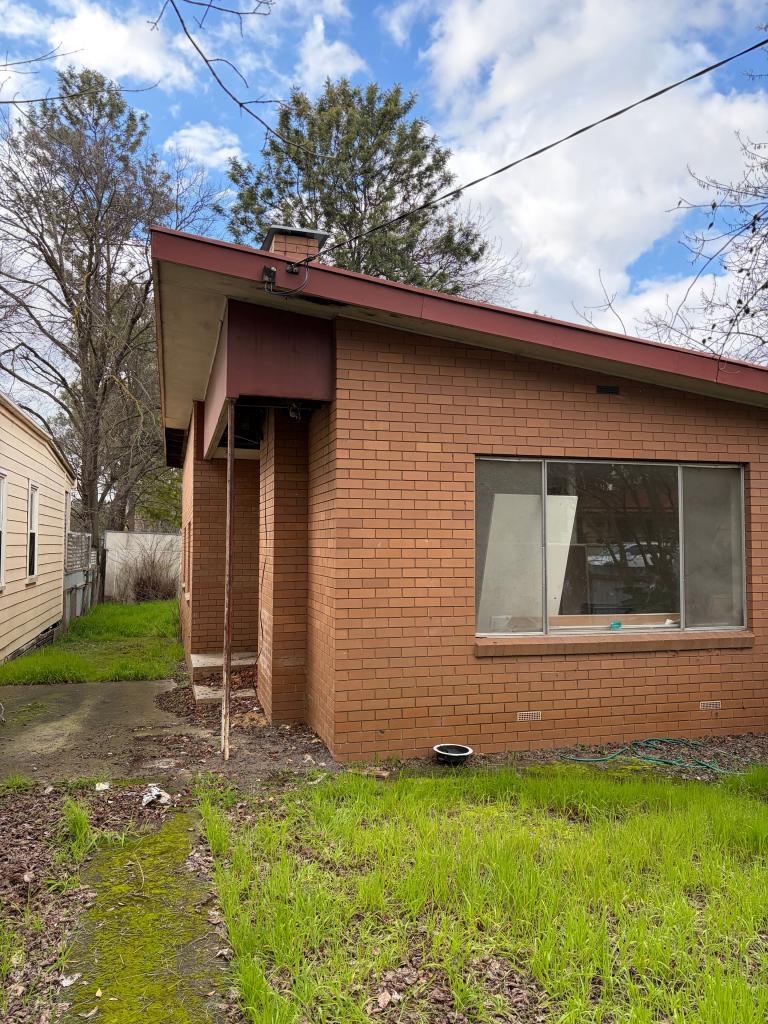 21 Cowslip St, Violet Town, VIC 3669