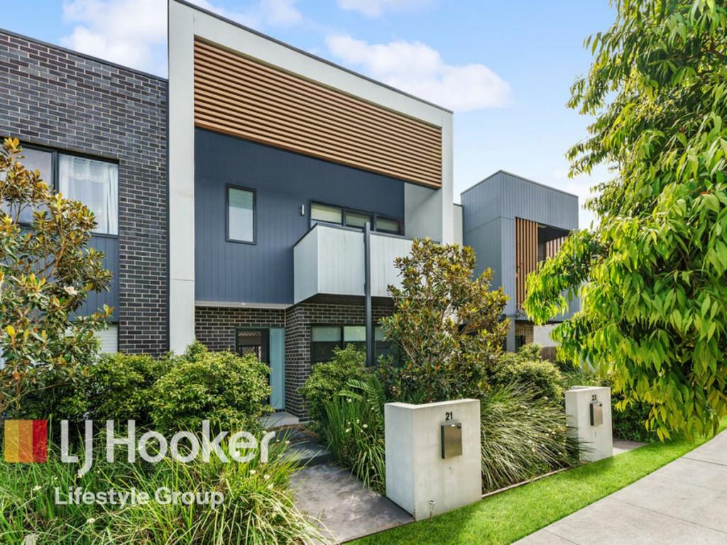 21 REVELL ST, ORAN PARK, NSW 2570