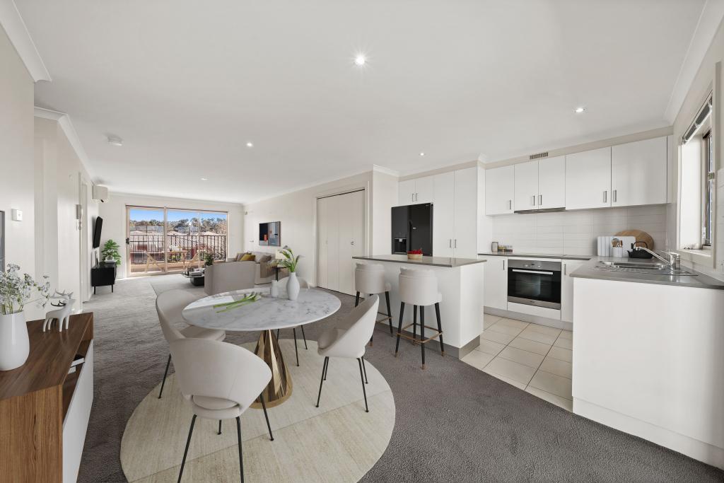 28/16 David Miller Cres, Casey, ACT 2913