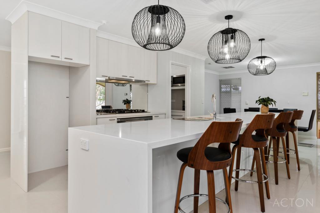 5 Perseus Rd, Silver Sands, WA 6210