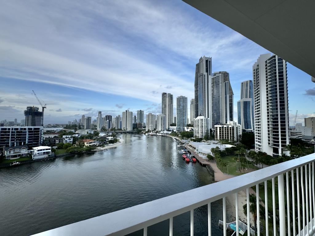 114/30 Watson Esp, Surfers Paradise, QLD 4217