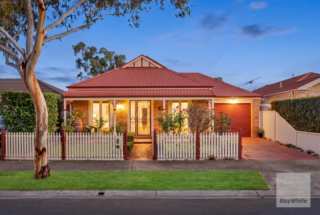 77 The Parkway, Caroline Springs, VIC 3023