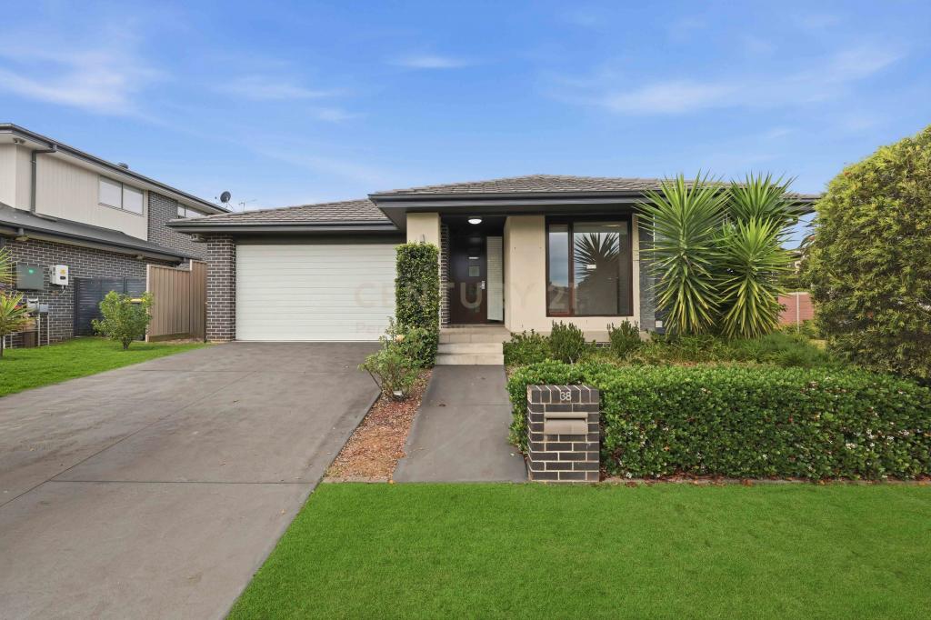 38 Justis Dr, Harrington Park, NSW 2567