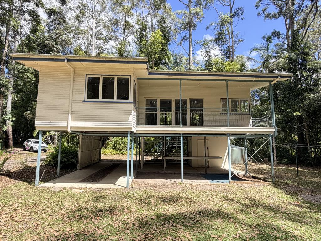8 Grey Gum Ct, Lake Macdonald, QLD 4563