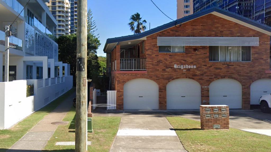 2/125 Old Burleigh Rd, Broadbeach, QLD 4218
