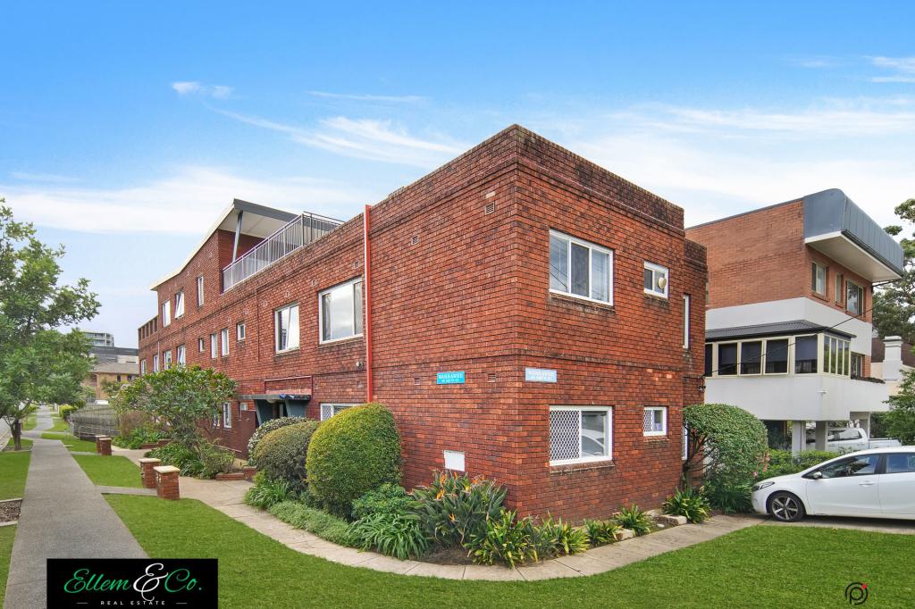 2/30 SMITH ST, WOLLONGONG, NSW 2500
