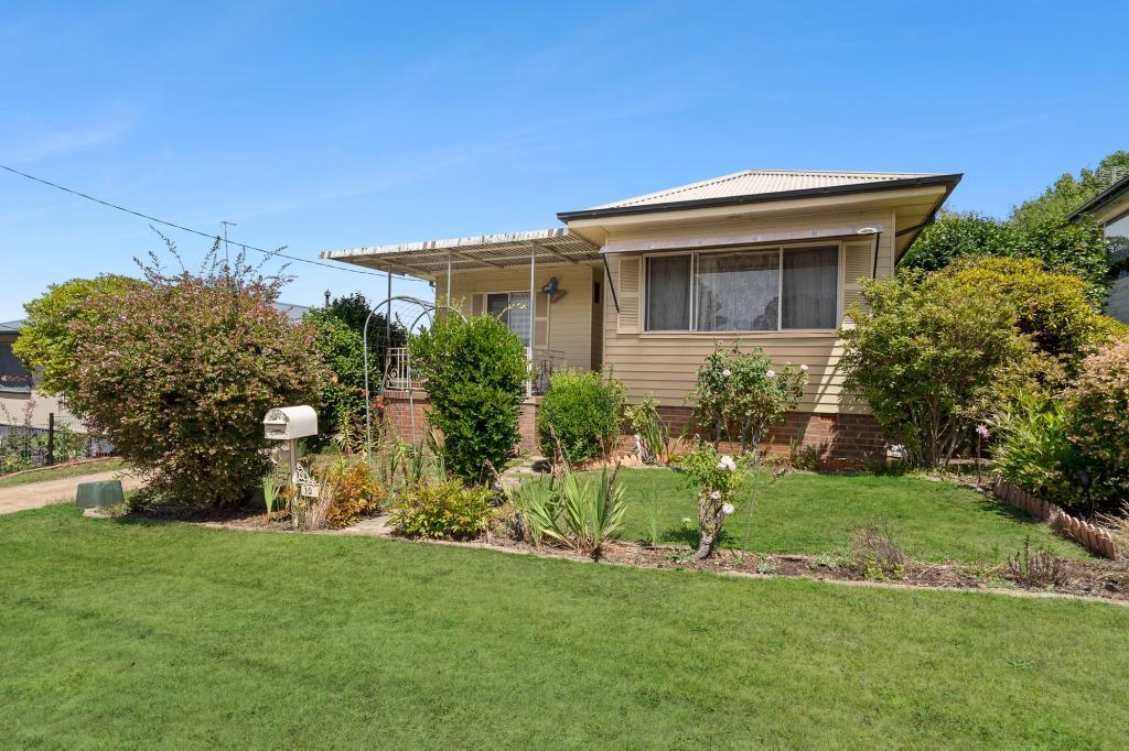 10 Jamieson St, Crookwell, NSW 2583