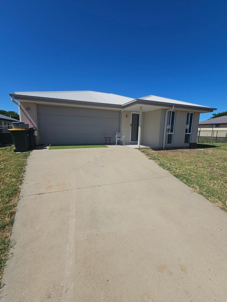 10 Scotts Peak Dr, Capella, QLD 4723