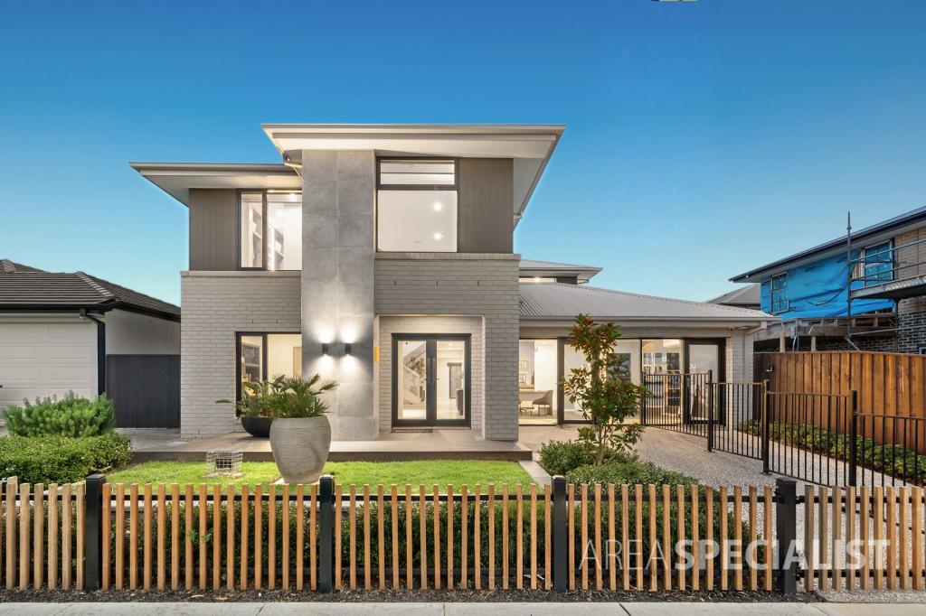 4 BABCOCK ST, CLYDE NORTH, VIC 3978