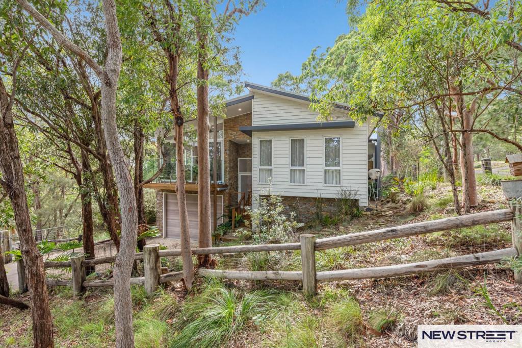 2 Lake Ridge Lane, Murrays Beach, NSW 2281