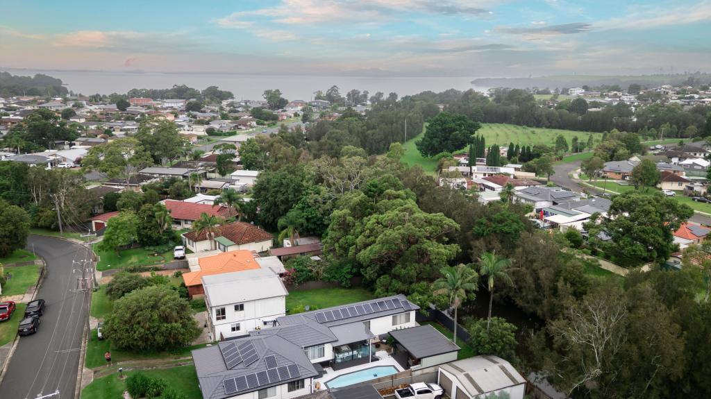 9 WILLIAM BEACH RD, KANAHOOKA, NSW 2530