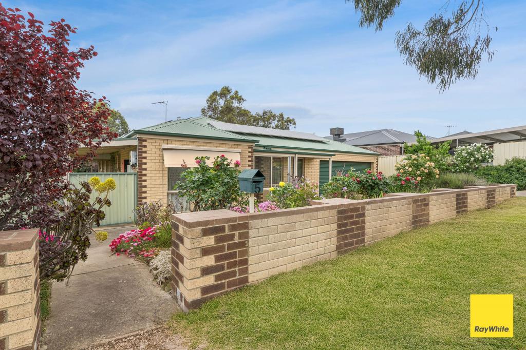 5 Albert St, Long Gully, VIC 3550