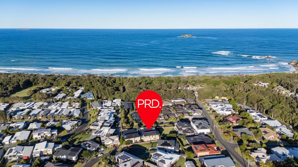 7 San Simeon Cct, Sapphire Beach, NSW 2450