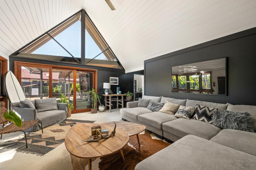 70 Brentwood Ave, Mooloolaba, QLD 4557