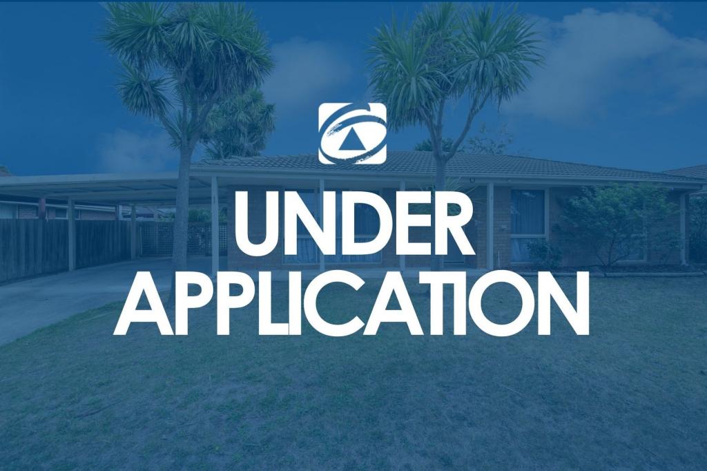 1 Dunbarton Dr, Pakenham, VIC 3810