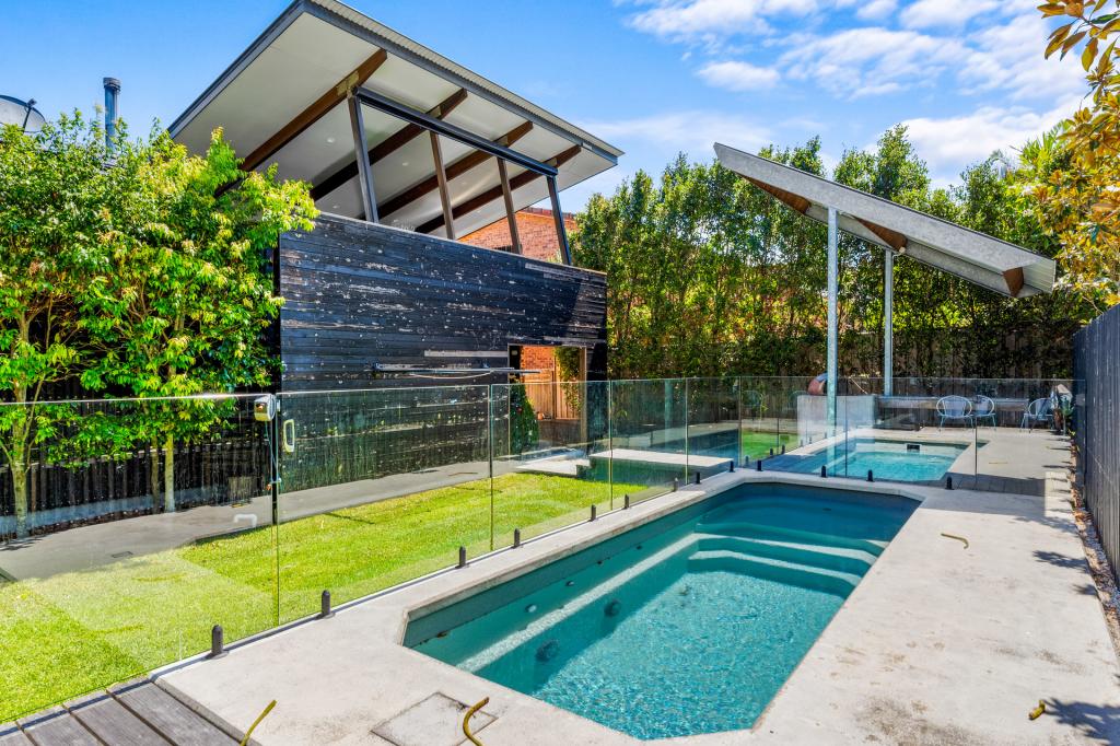 33 Colliton Pde, Forster, NSW 2428