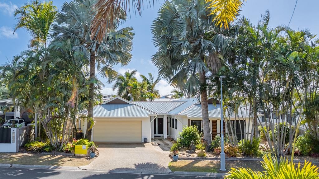 7 Waterfront Dr, Agnes Water, QLD 4677