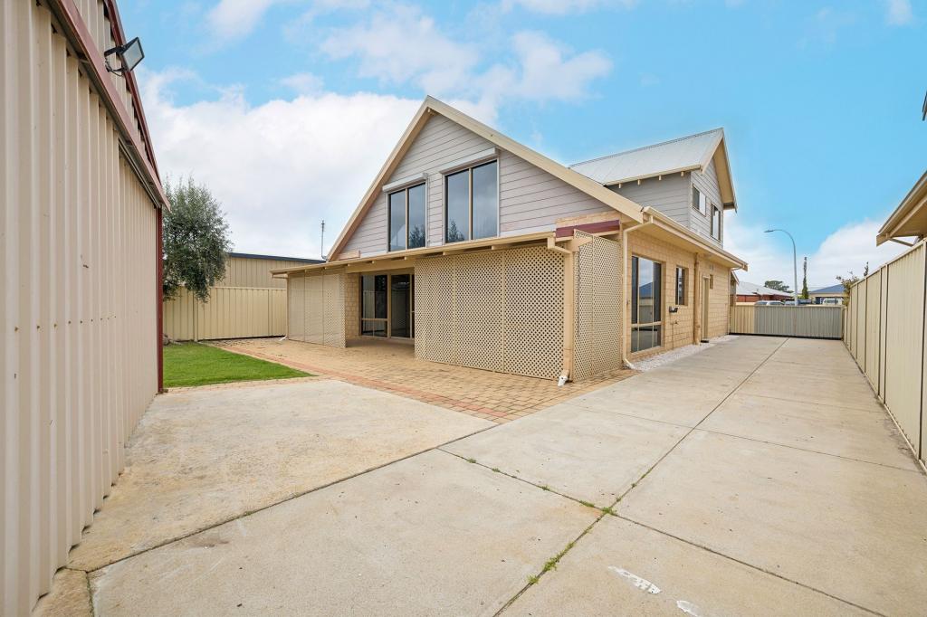 1/7 Clough Pl, Lancelin, WA 6044