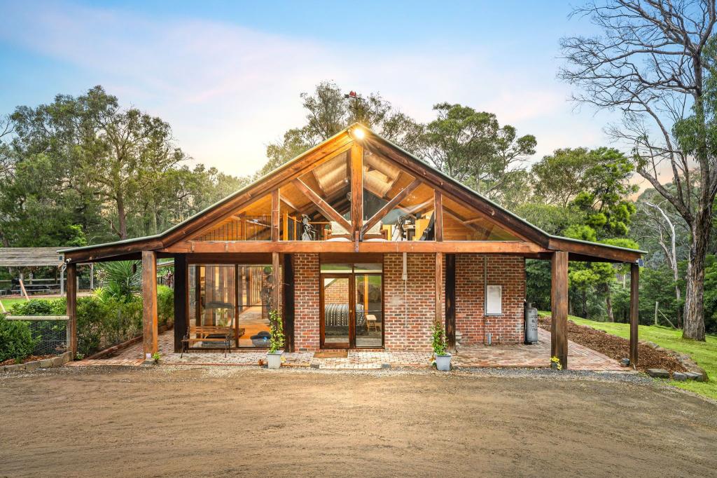 514 Kangaroo Ground-St Andrews Rd, Panton Hill, VIC 3759