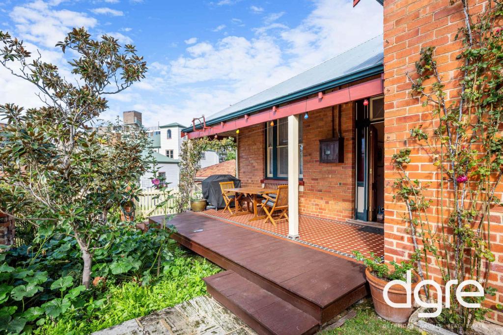 5 Dorothy St, Fremantle, WA 6160