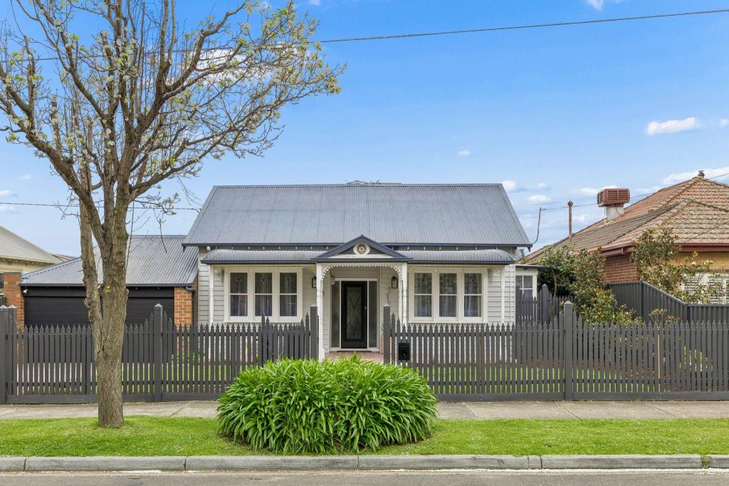18 Northernhay St, Reservoir, VIC 3073