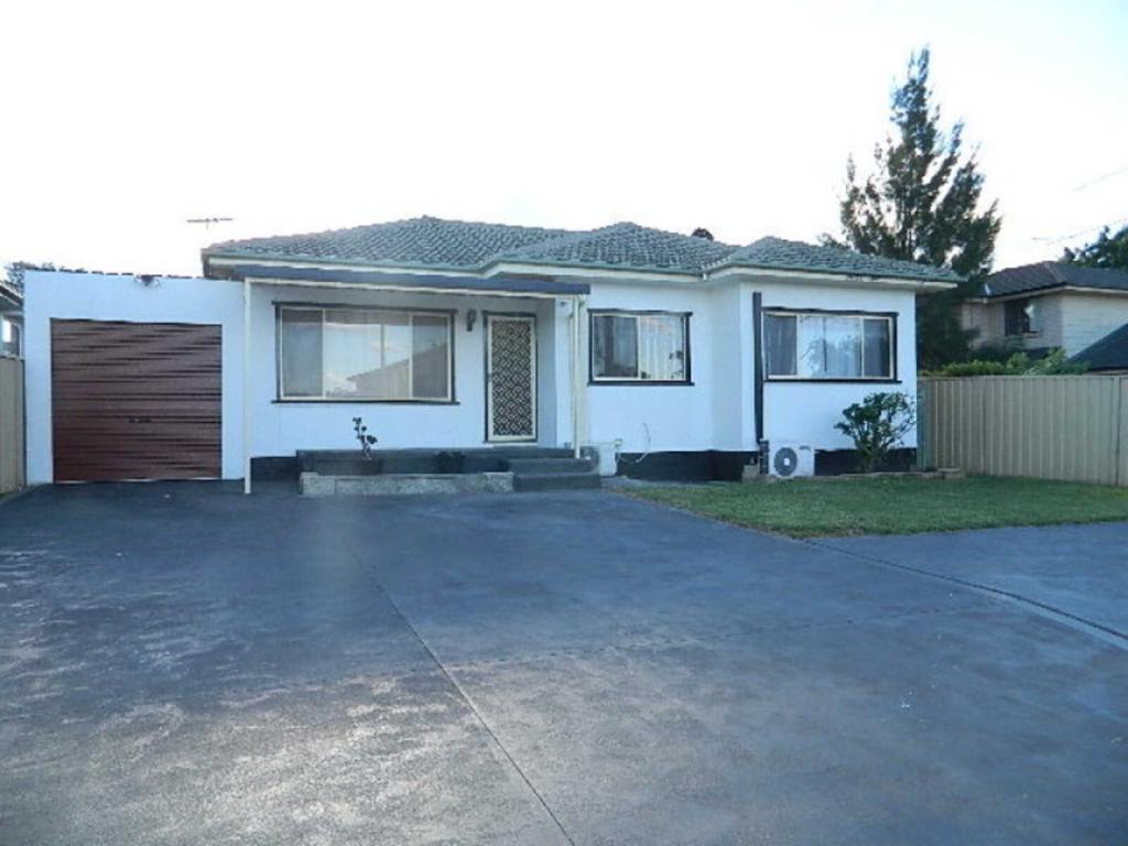 121 Webster Rd, Lurnea, NSW 2170