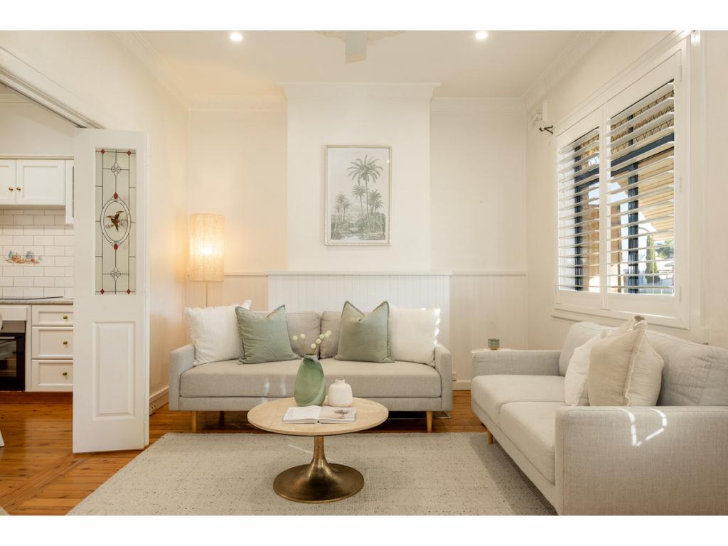 2/424 Kotthoff St, Lavington, NSW 2641