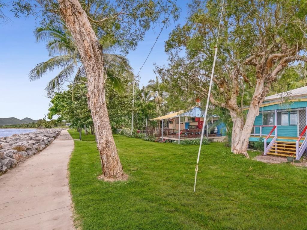 121 O'Shea Esp, Machans Beach, QLD 4878